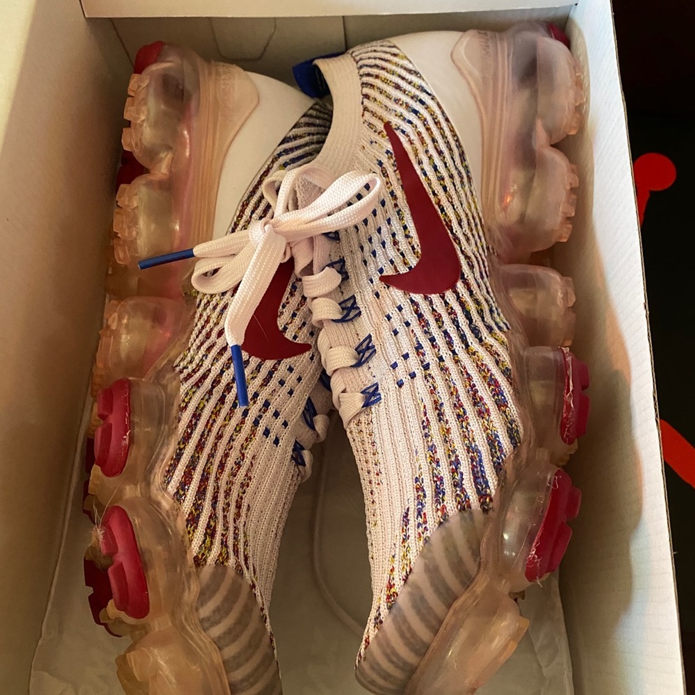 Nike VaporMax women’s 10